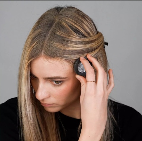 INSTANT RETOUCH H645 powder to cover up roots INSTANT RETOUCH HAIR COLOR blonde